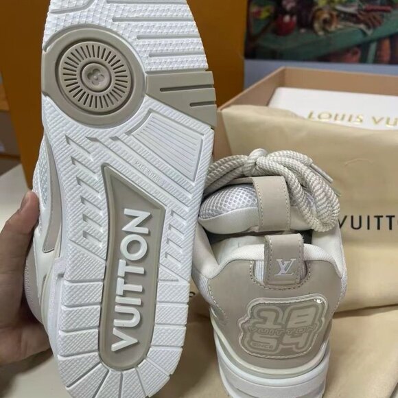 LOUIS VUITTON Skate Round Toe Lace-Up Women's White Brown - Picture 5 of 5